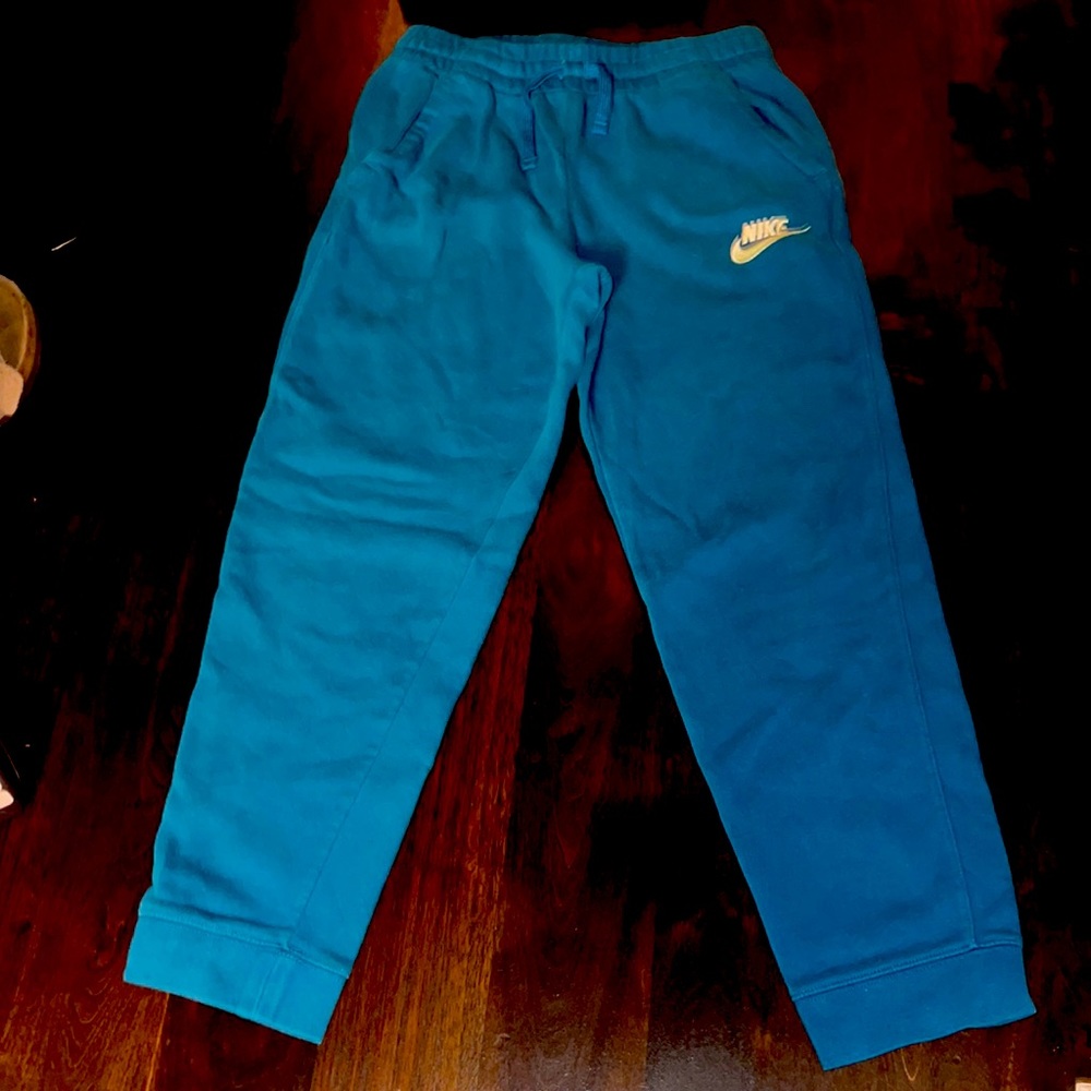 Nike pants hardly worn blue